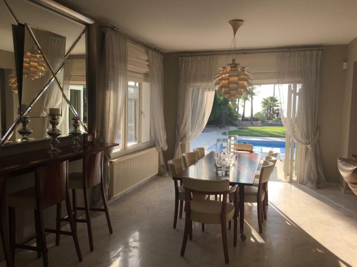 Deluxe First Line Villa เปร์โวเลีย ภายนอก รูปภาพ