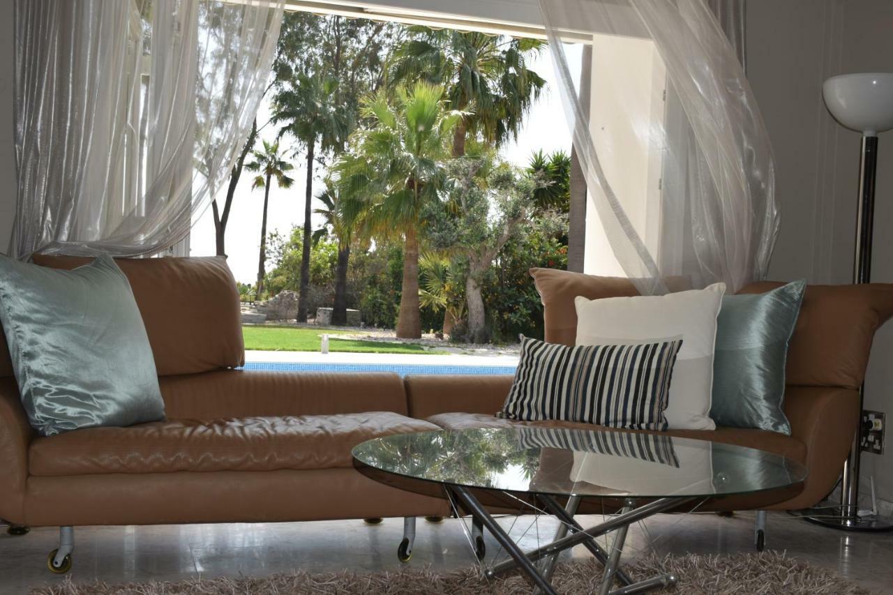 Deluxe First Line Villa เปร์โวเลีย ภายนอก รูปภาพ