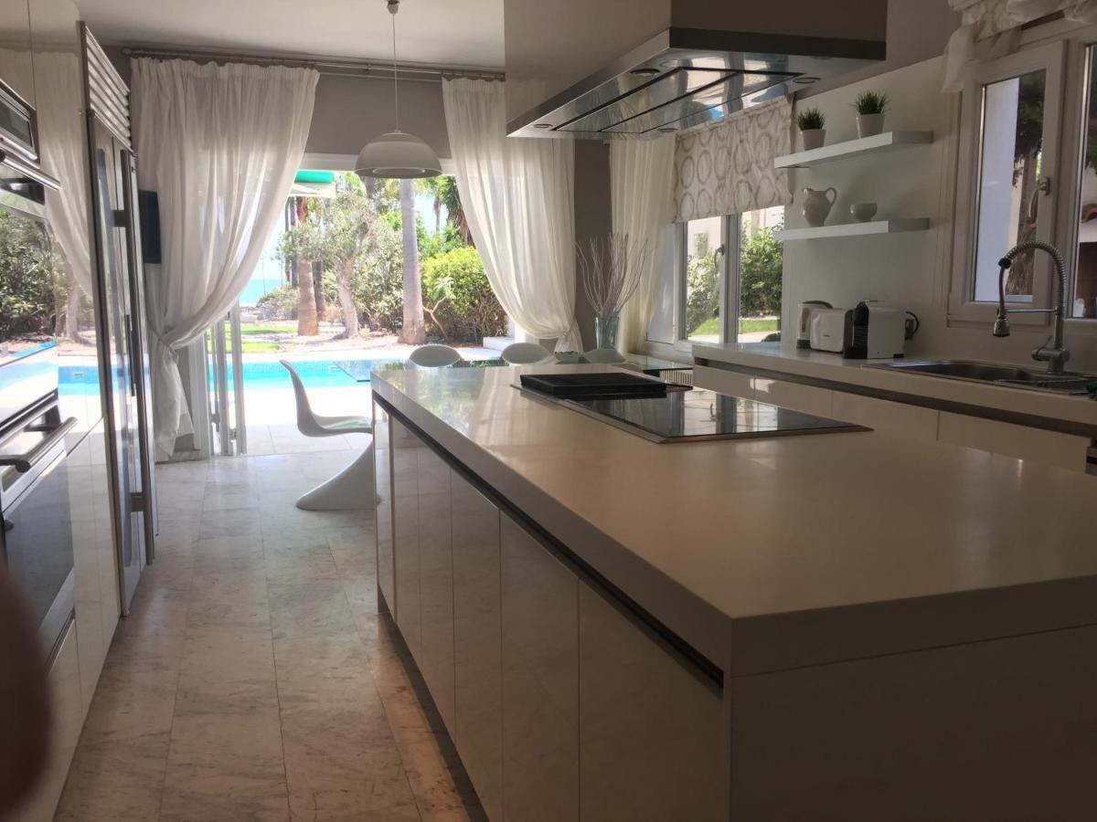Deluxe First Line Villa เปร์โวเลีย ภายนอก รูปภาพ